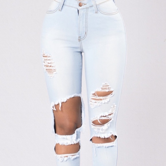 NWT Beach Bum Jeans - Light Blue - Picture 2 of 8